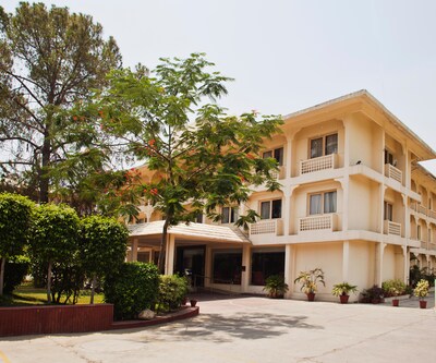 Hotel Ritz Plaza
